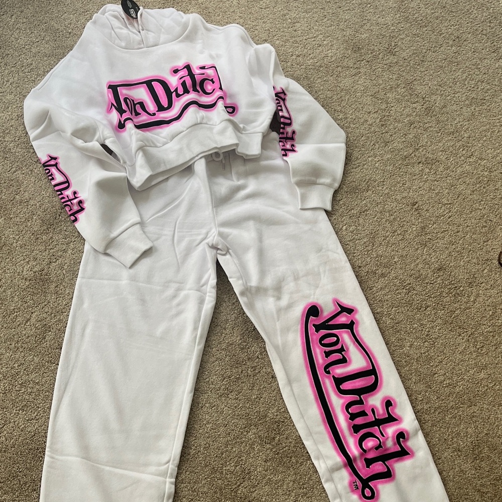 Von Dutch Cropped Hoody and Sweatpants